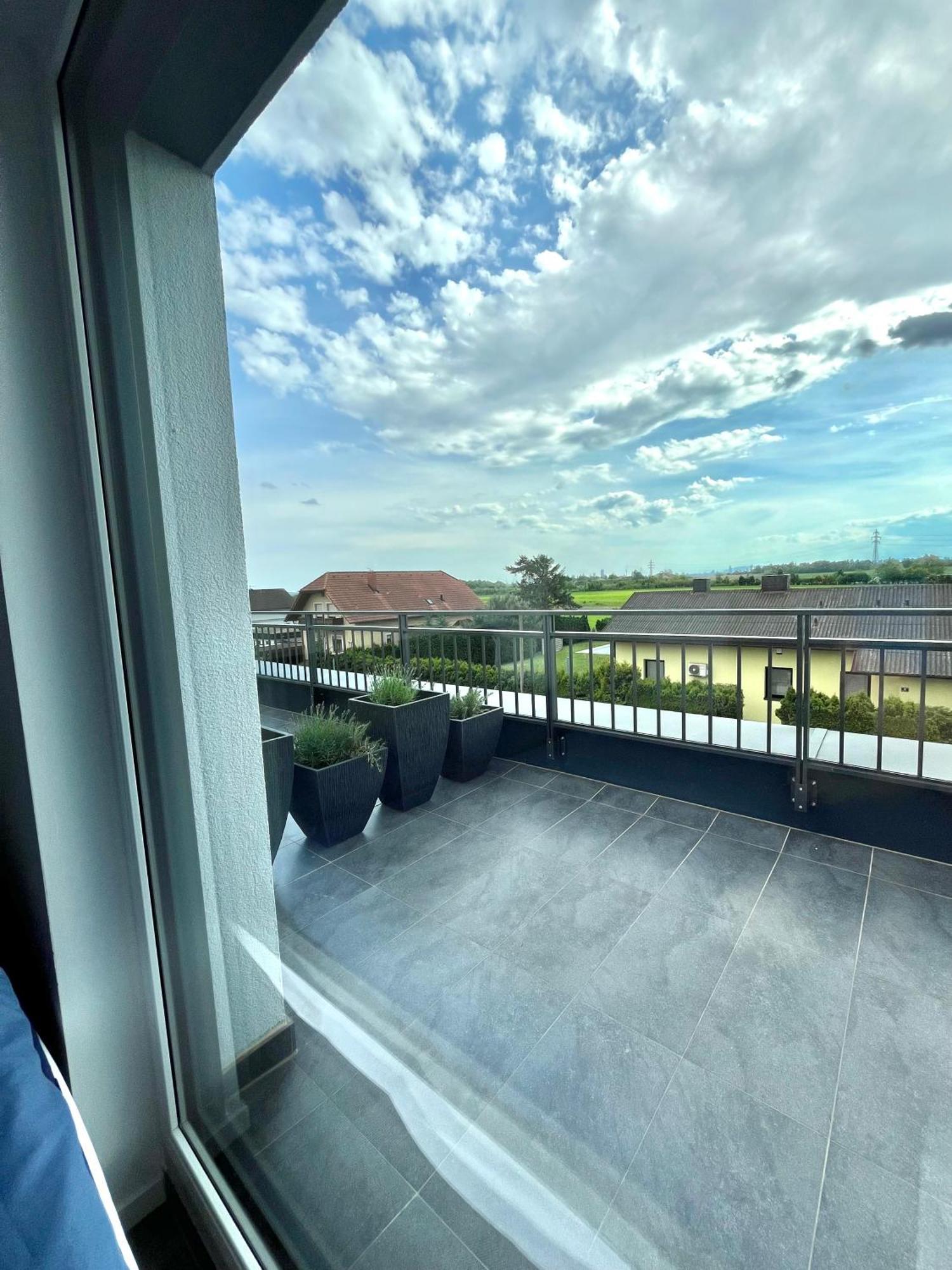 Weisses Haus Apartamento Gerasdorf bei Wien Exterior foto